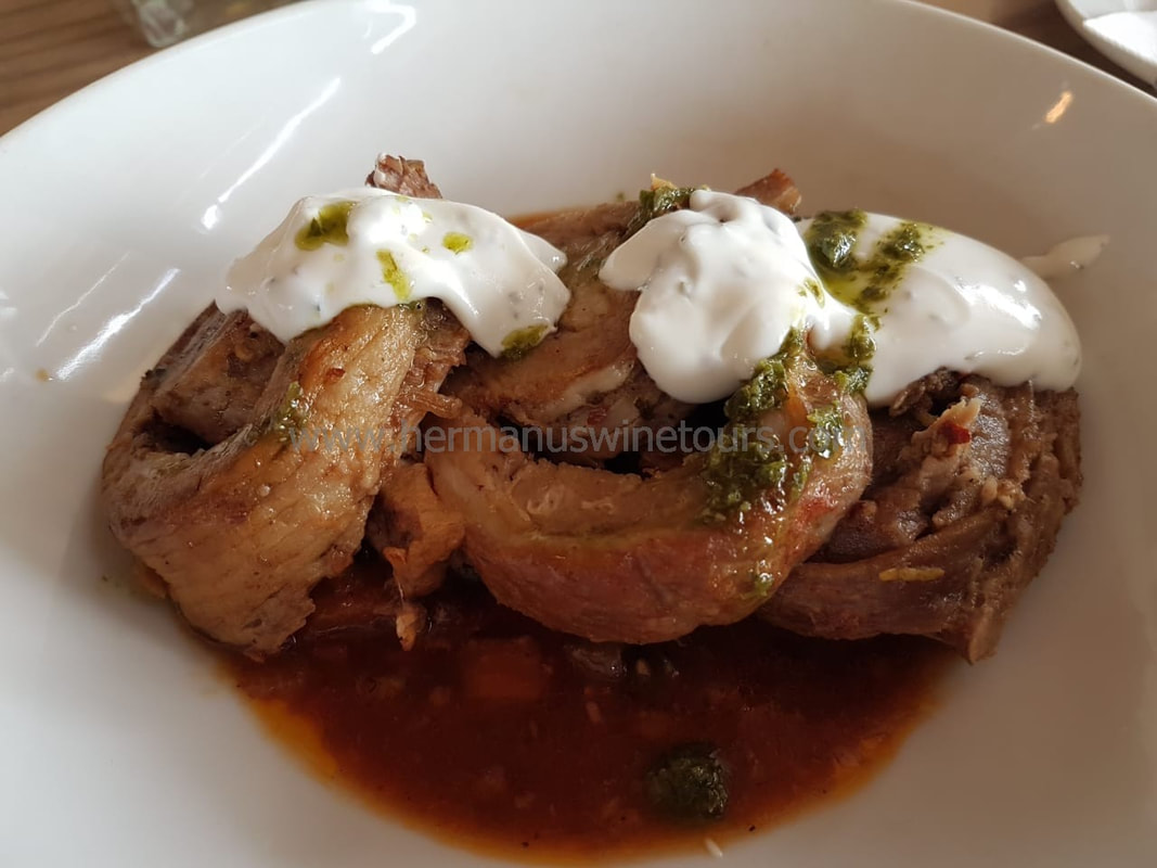 Lamb cutlets in rich stew gravy and mint, Hermanus restaurant, near Cape Town, South Africa